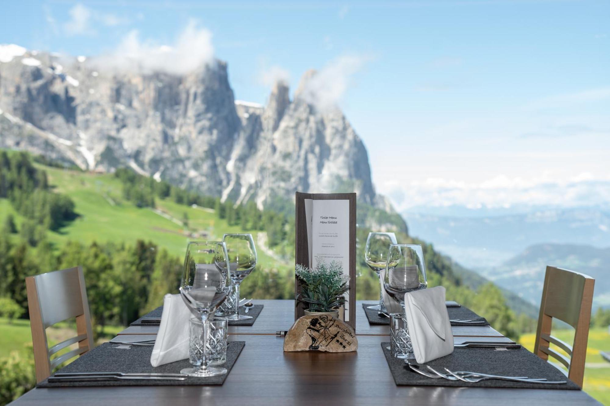 Berghotel Zorzi Alpe Di Siusi Exterior foto